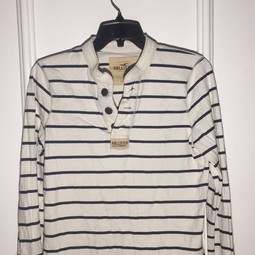 Long sleeve Hollister shirt